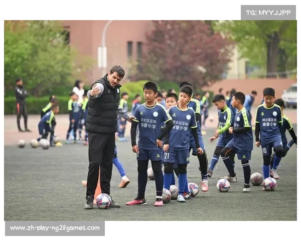 巴雷西:中国足球投入巨大却忽视基层与青训发展困境 巴雷西:中国足球投入巨大却忽视基层与青训发展困境